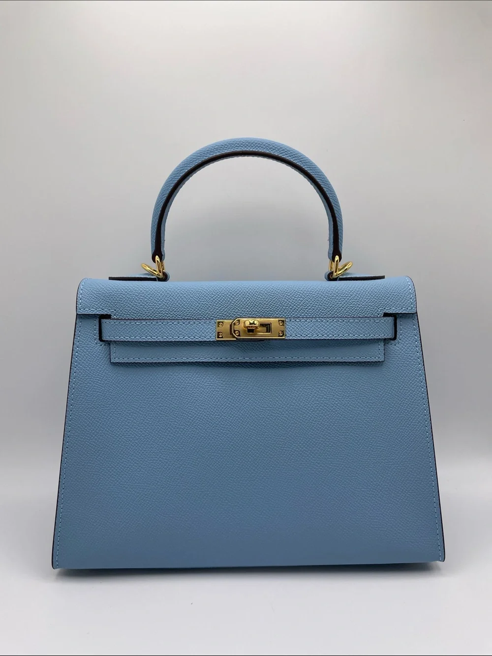 The Kinsley 25 - Bleu Linen